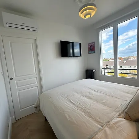 Appartement, Bel Apercu Tour Eiffel Rueil-Malmaison Buitenkant foto